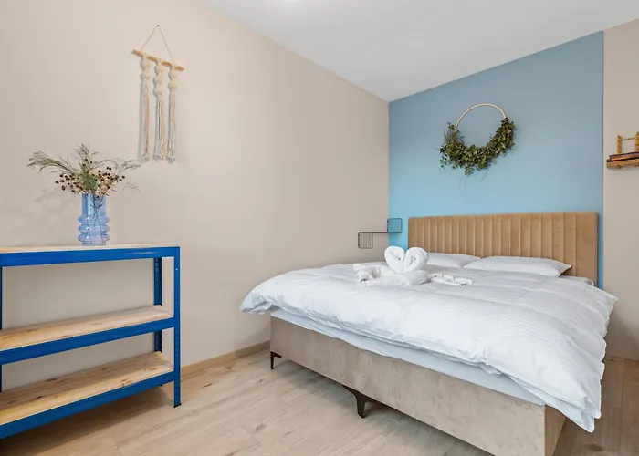 Cozy W Ac, Garden & Parking Апартаменты