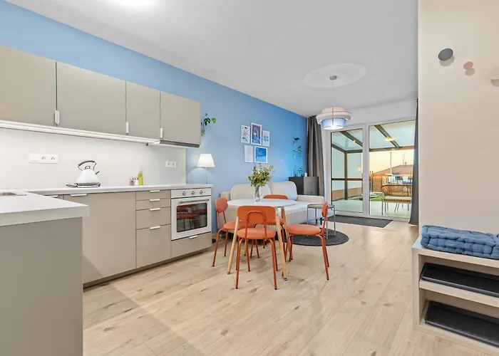 Cozy W Ac, Garden & Parking Апартаменты